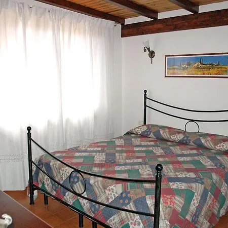 Le Maree Lorena بورتو أتْسورّو