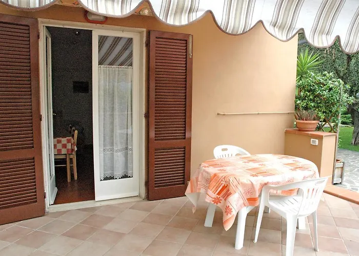 Le Maree Lorena 阿祖罗港